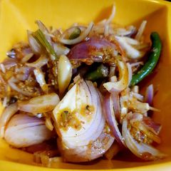 Chilli onion quick pickle A picture of Chilli onion quick pickle.