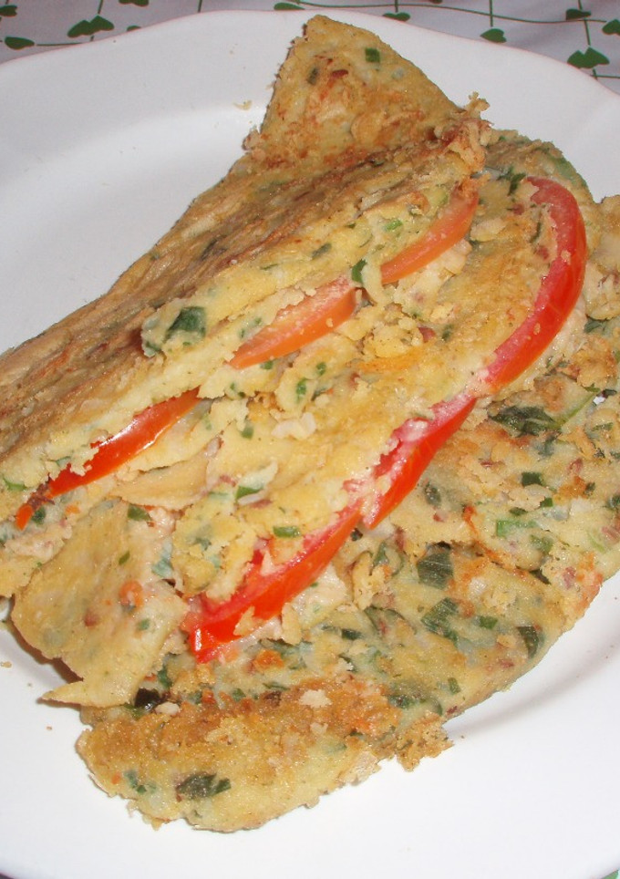 Una foto de Tortilla Vegana de Verdeo con Tomate