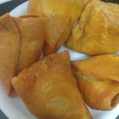 A picture of Rainy season samosa.