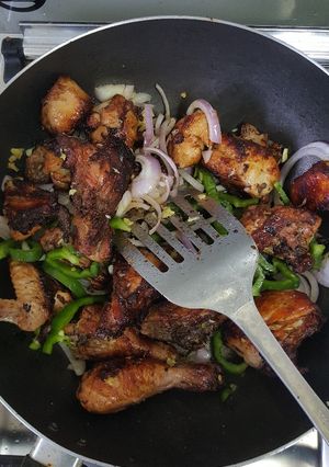A picture of Red Wine Vinegar Whole Chicken Fry.