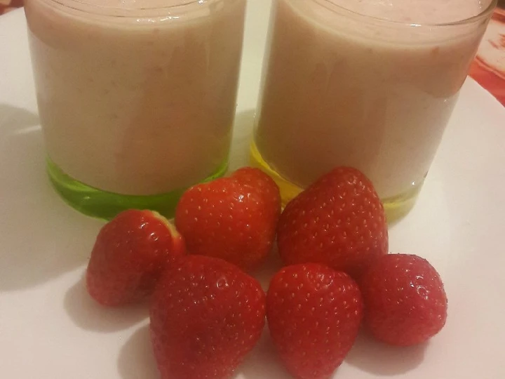 Recipe Banana &amp;amp; strawberries smoothie recipe the So Delicious Makes you drool