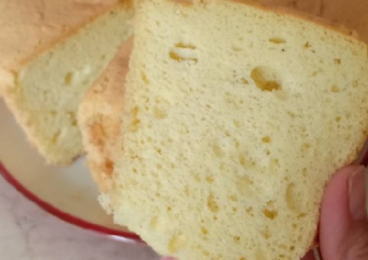 Lemon chiffon cake