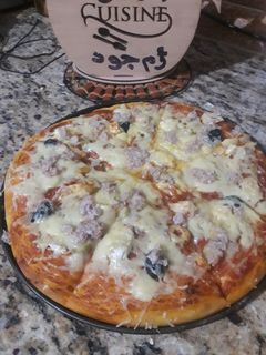 صورة لوصفة بيتزا خفيفه وسريعه 🍕🍕🍕