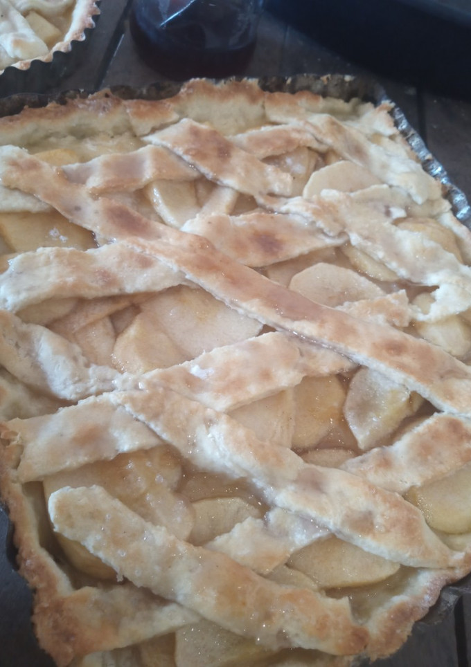 Una foto de Tarta enrejada de manzana 🍎