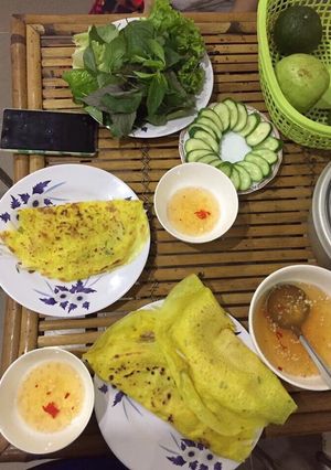 Hình của món Bánh xèo miền Nam.