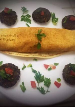 મીક્સ સ્પ્રાઉટ ફલાફલ સેન્ડવિચ(Mix sprouts falafel sandwich recipe in Gujarati) રેસીપી મુખ્ય ફોટો