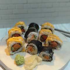 รูปของ Homemade Sushi Roll