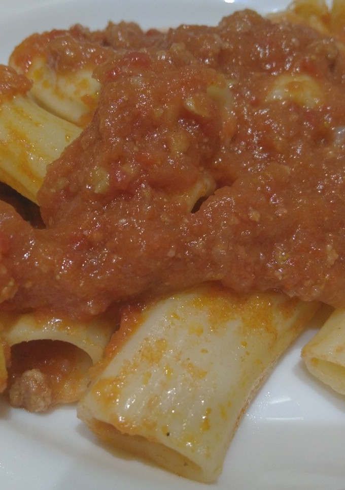 Una foto de Pasta con carne al curry