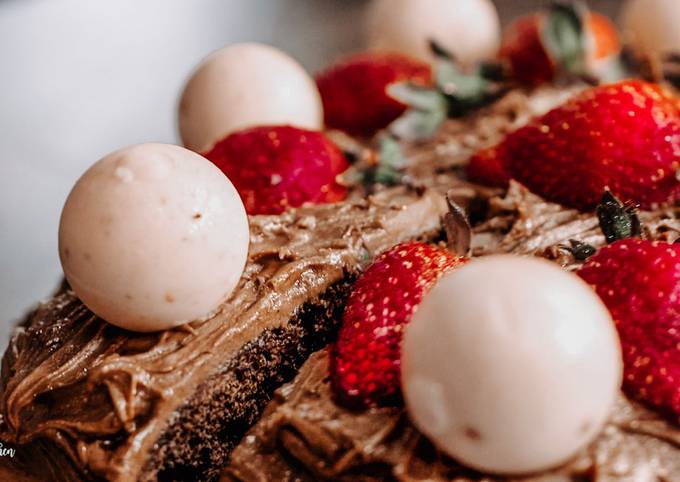 Double Chocolate Celebration Cake | EGGLESS | VEGAN | EASY | DAIRY FREE