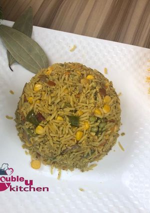 A picture of My quick and easy vegetable fried rice.