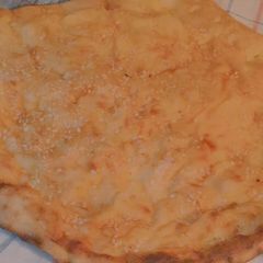 A picture of Cheese Naan.