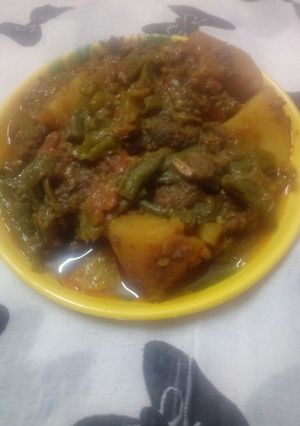A picture of Long yard beans and Mince ki sabzi.