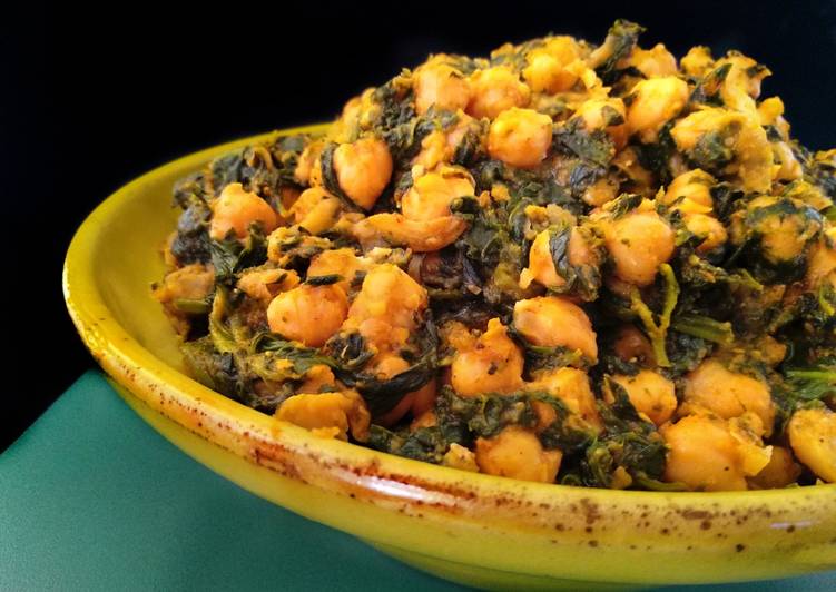 Garbanzos con espinacas (una tapa tradicional en Andalucía)
