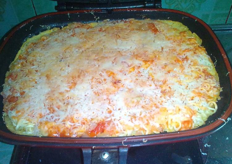 Langkah Mudah untuk Membuat Pizza mie teplon ala mama Raffa Anti Gagal