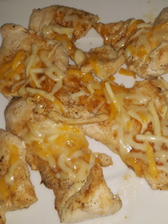 Una foto de Pollo con queso