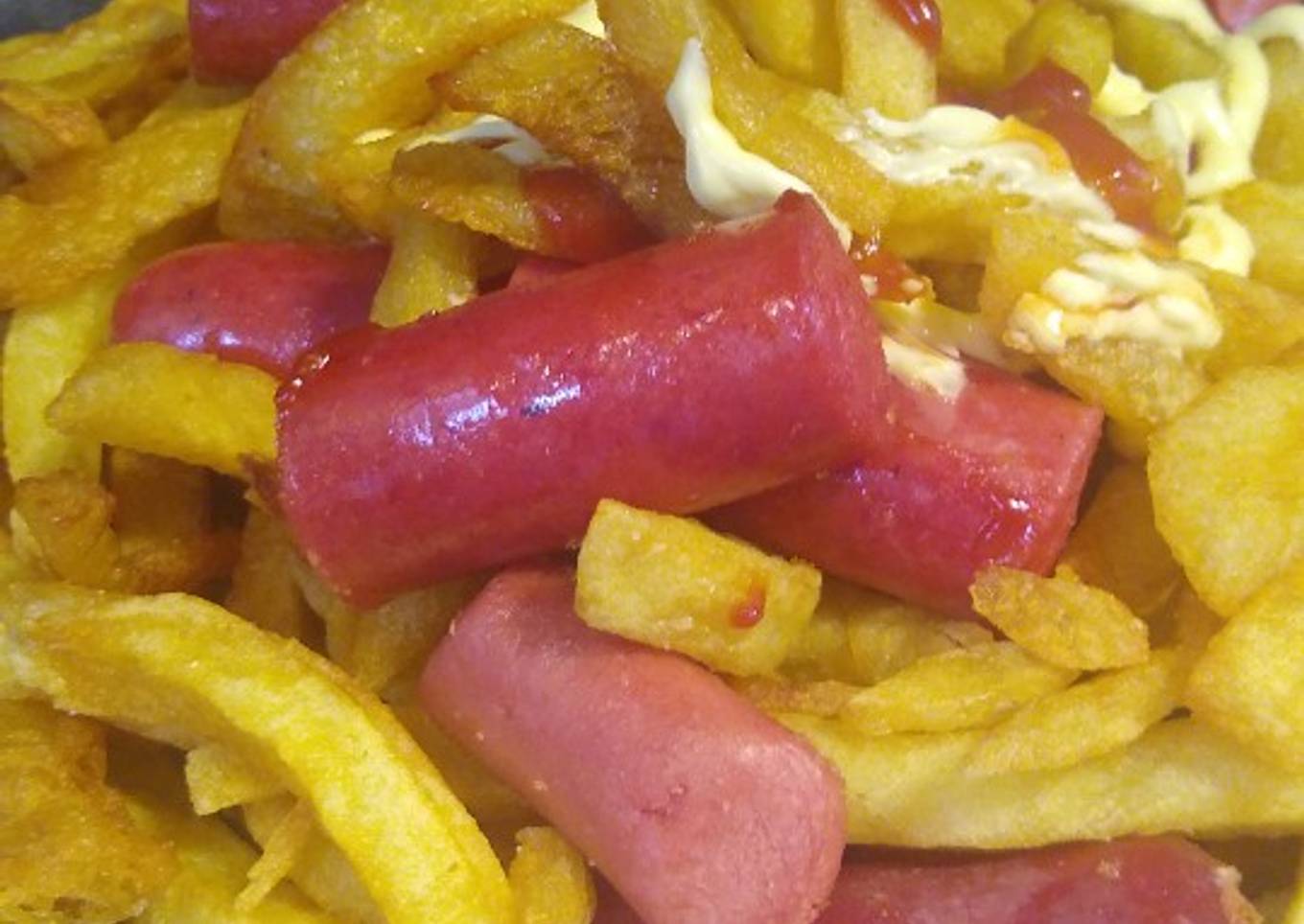 Salchipapa