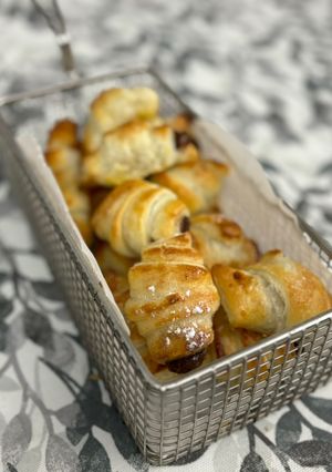 Una foto de Croissants rellenos de Nutella y Kinder