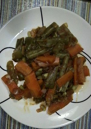 Una foto de Habichuelas con zanahoria