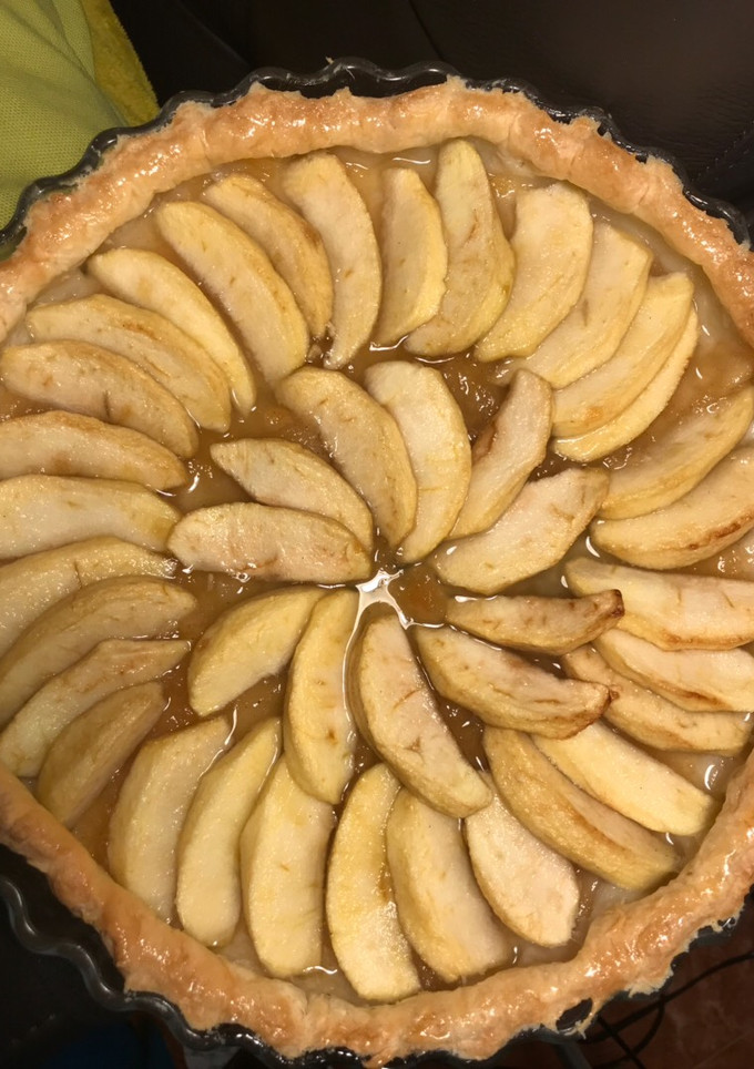 Una foto de Torta-Hojaldre de manzana 🥮