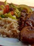 Almuerzo de corazón de vaca con arroz a la coca-cola