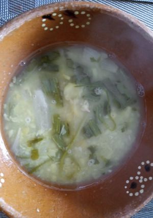 Una foto de Caldo de habas de mamá 🍵