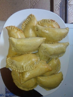 A picture of Baked meat pie.