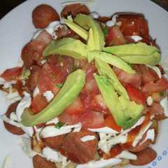 Una foto de Salchimonsters (salchipapas)