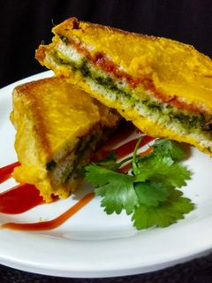 ब्रेड के पकोड़े (Bread ke pakode recipe in Hindi) रेसिपी मुख्य फोटो