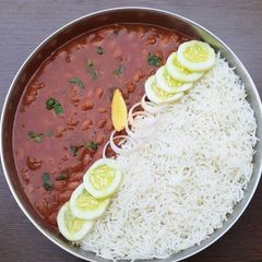 A picture of Rajma chawal.