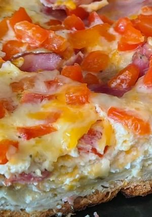Φωτογραφία της συνταγής Ομελέτα με τορτίγιες - αλλιώς: με βάση από λωρίδες τορτίγιας, τυρί & πιπεριά, σαν πίτσα στο τηγάνι ✨