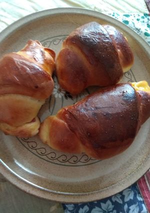 Lekváros kelttésztás kifli recept fotója