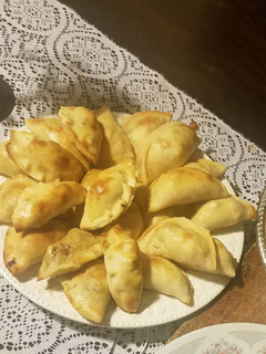 Una foto de Mini empanaditas de atún y jamón