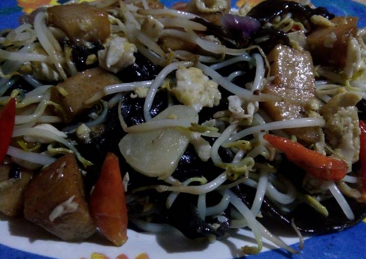 Bahan Menyiapkan Tumis Tauge Jamur Hitam Anti Gagal