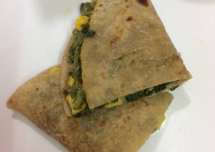 Recipe of Homemade Mexican spinach corn and cheese quesadilla