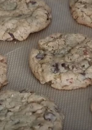 A picture of Doubletree Hotel's secret cookie recipe.