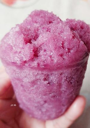 A picture of Purple Sweet Potato Honeycomb Cake (Bánh Bò Xốp).