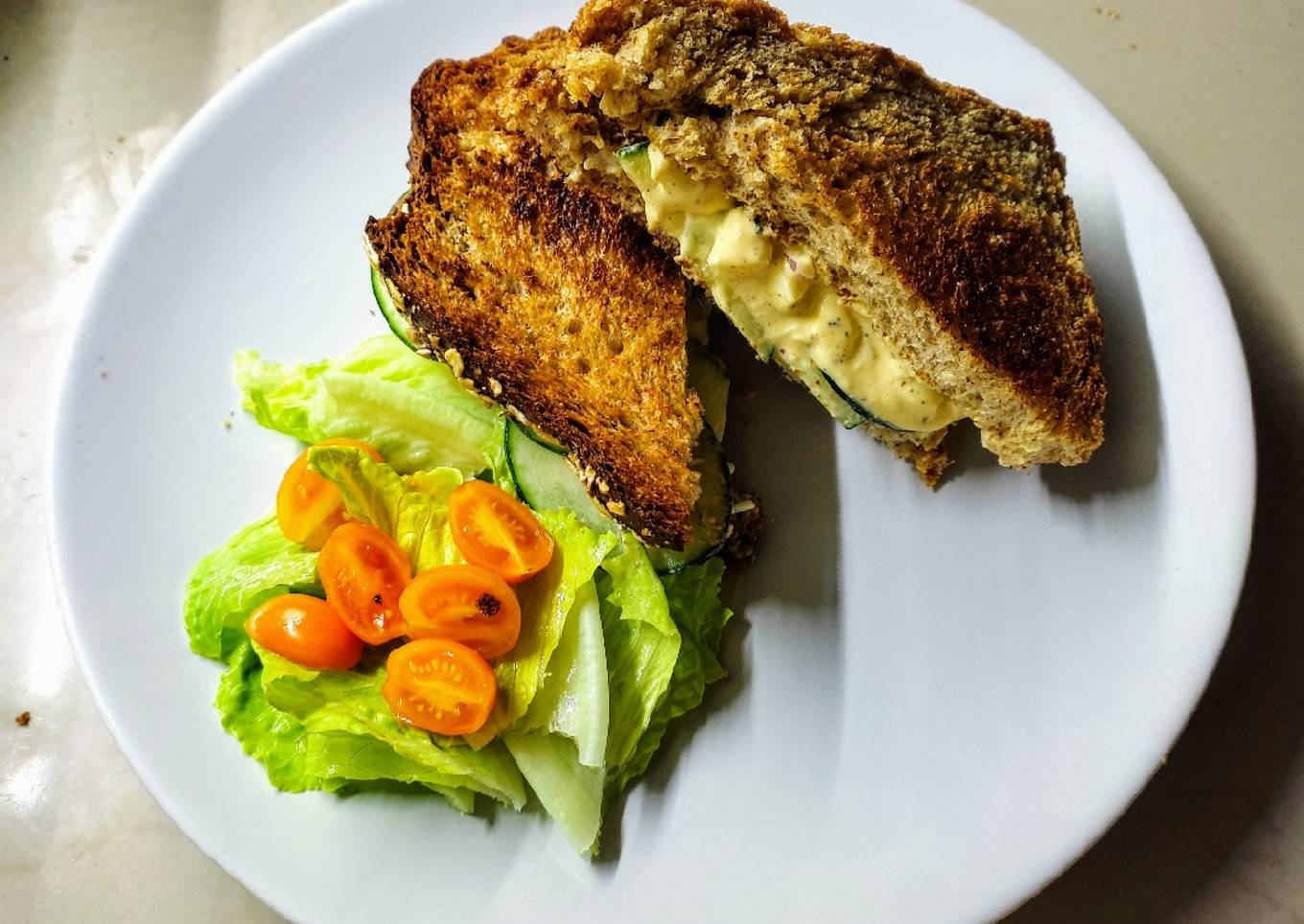 Sándwich de ensalada de huevo 🥚🥪