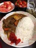Curry y arroz japonés de estilo británico japonés CAREE- RAISU🇮🇳🇬🇧🇺🇾🇯🇵欧風カレーライス