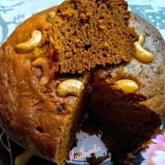 A picture of Mango Cake.
