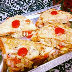 A picture of Street Style Indian bread sandwich 🥪🥪.