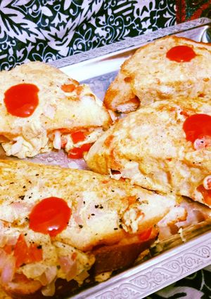 A picture of Street Style Indian bread sandwich 🥪🥪.