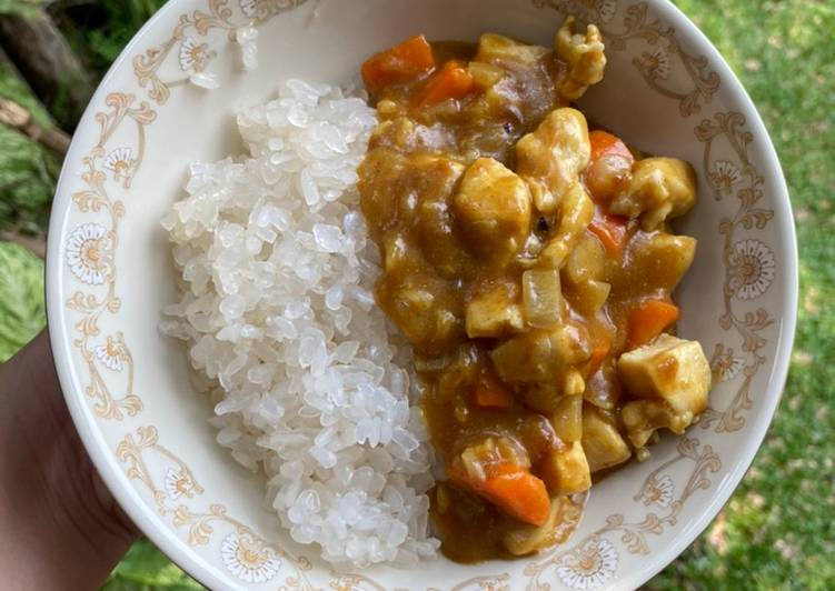 Chicken curry with shirataki rice