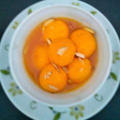 A picture of Mango Rasgulla.