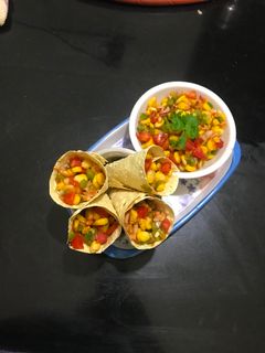 પાપડ કોર્ન ચાટ (papad corn chaat recipe in Gujarati) રેસીપી મુખ્ય ફોટો