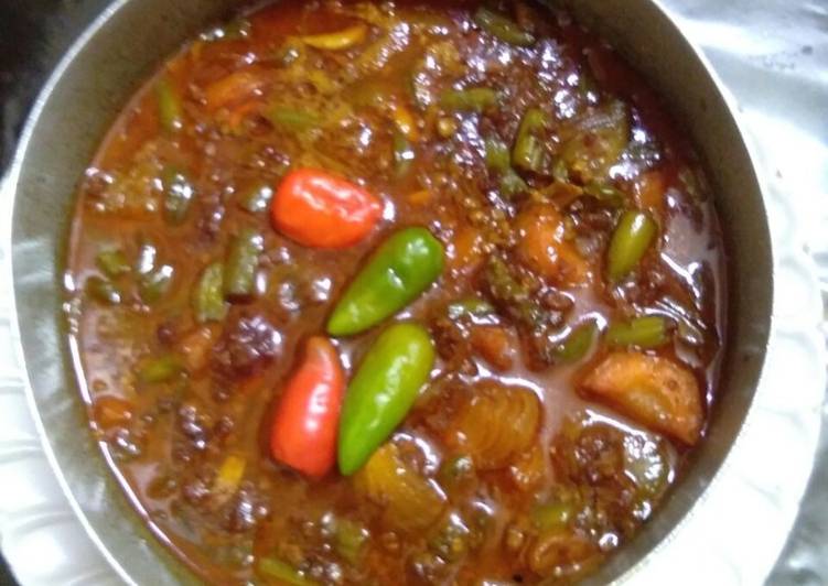 Recipe of Favorite Chilli nutrela keema curry