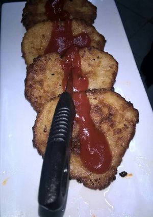 A picture of Aloo tikki.