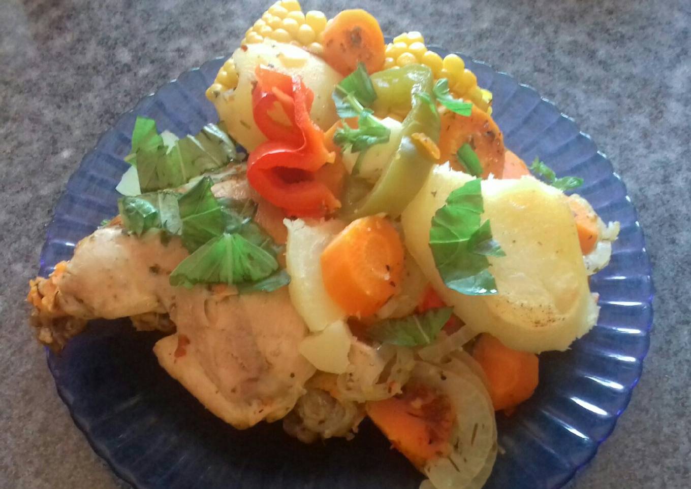 Pollo a la cacerola con verduras ♡