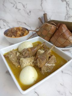 Foto resep Opor Ayam Kampung Enaak #331