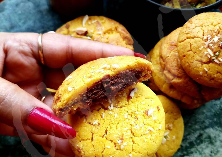 Recipe of Homemade Wheat Flour Mango Chocolate Cookies