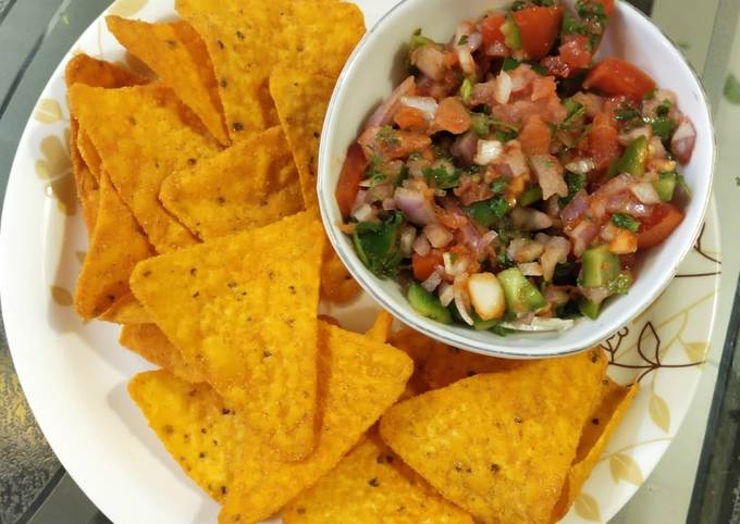 Nachos with Mexican Salsa